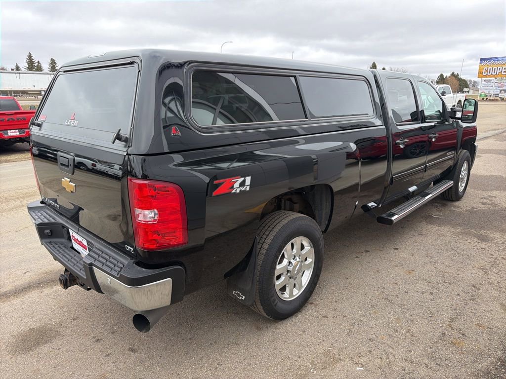 Used 2011 Chevrolet Silverado 3500 LTZ w/ Suspension Package, Off-Road AWD/4WD image 5
