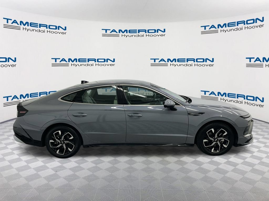 Used 2025 Hyundai Sonata SEL FWD image 6