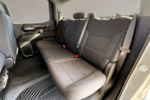 Used 2024 Chevrolet Silverado 1500 LT image 19