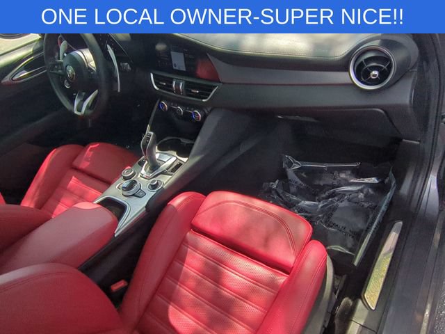Used 2024 Alfa Romeo Giulia Veloce RWD image 37