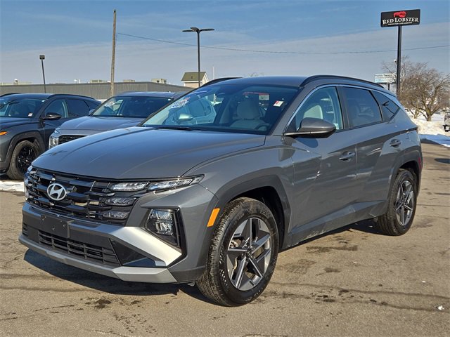 Certified 2025 Hyundai Tucson SEL image 2