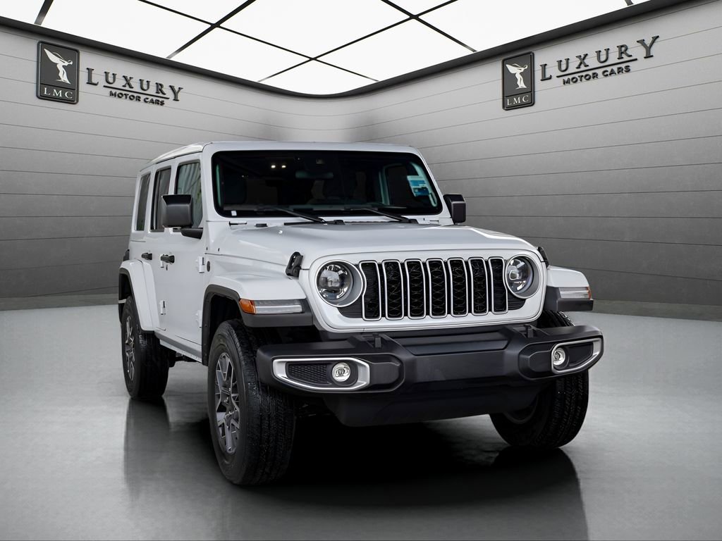 Used 2025 Jeep Wrangler Unlimited Sahara AWD/4WD image 1