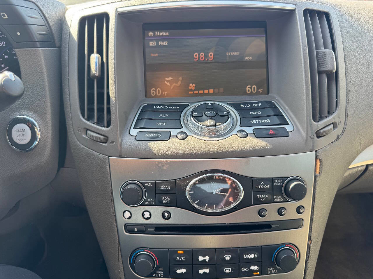 Used 2011 INFINITI G25 Journey w/ Moonroof Pkg image 17