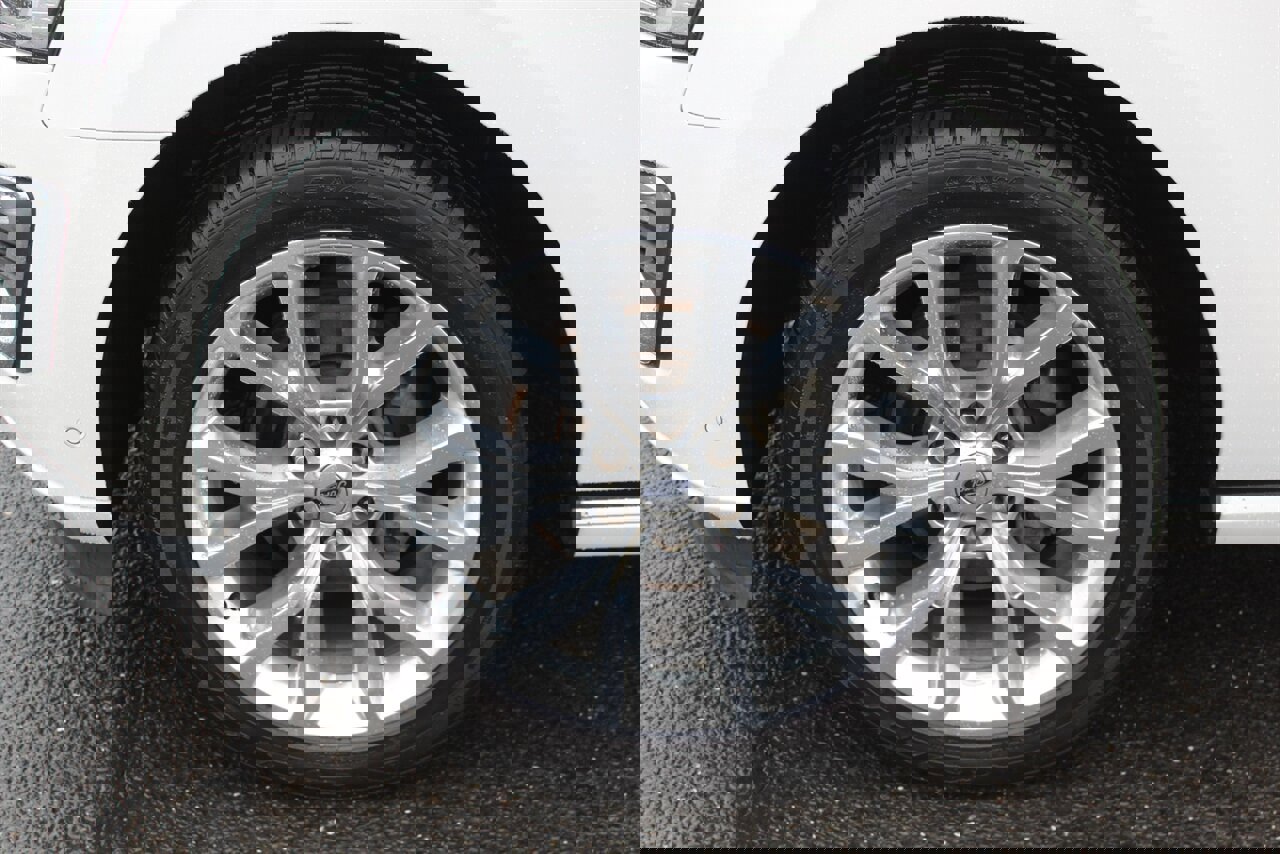 Used 2018 Ford Expedition Platinum image 31