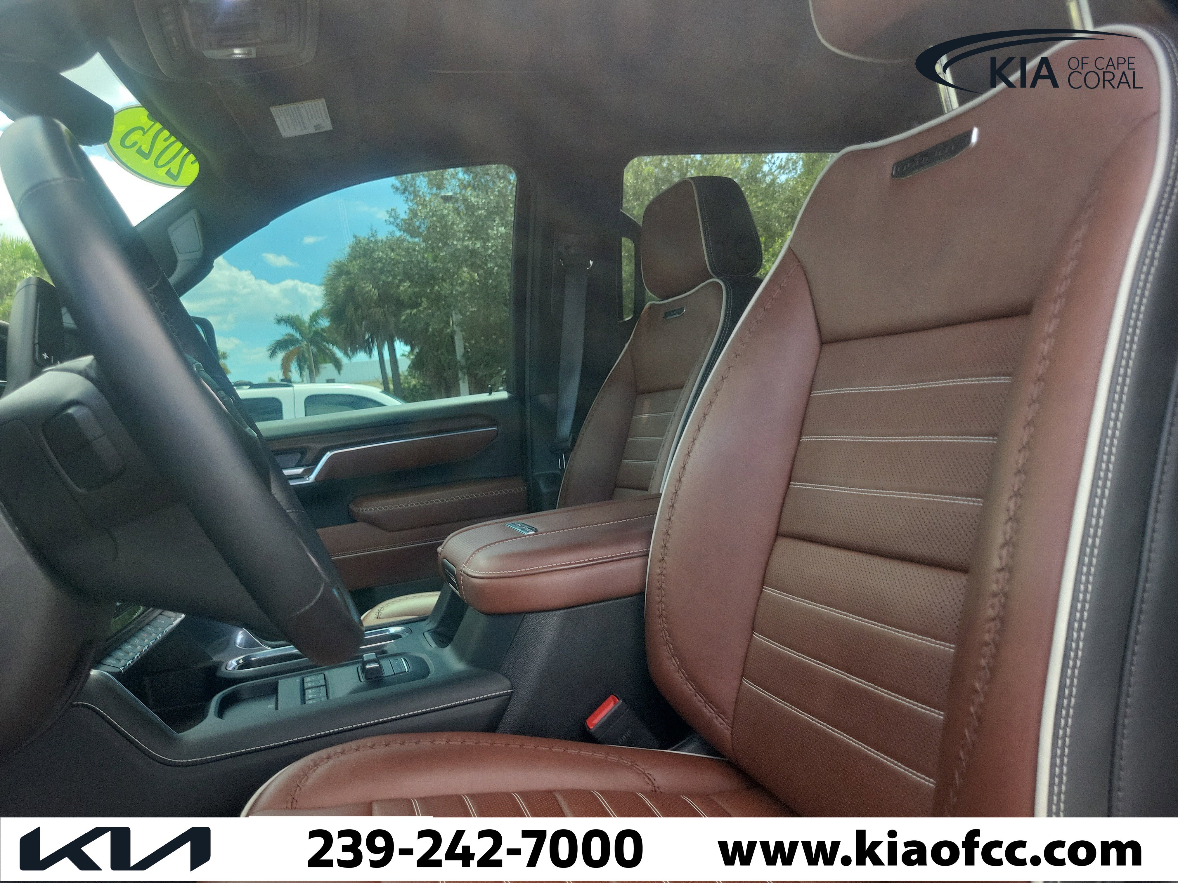 Used 2025 GMC Sierra 2500 Denali Ultimate AWD/4WD image 24