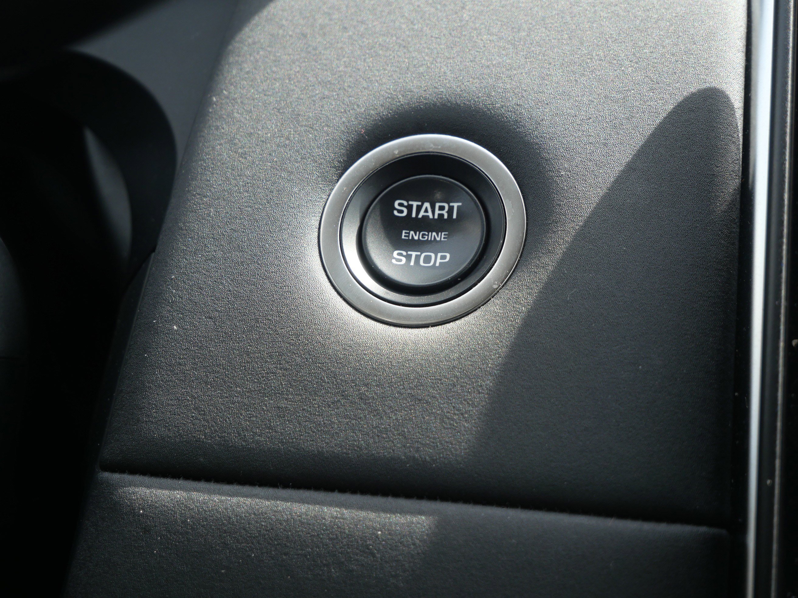 Certified 2024 Land Rover Discovery Sport S image 25