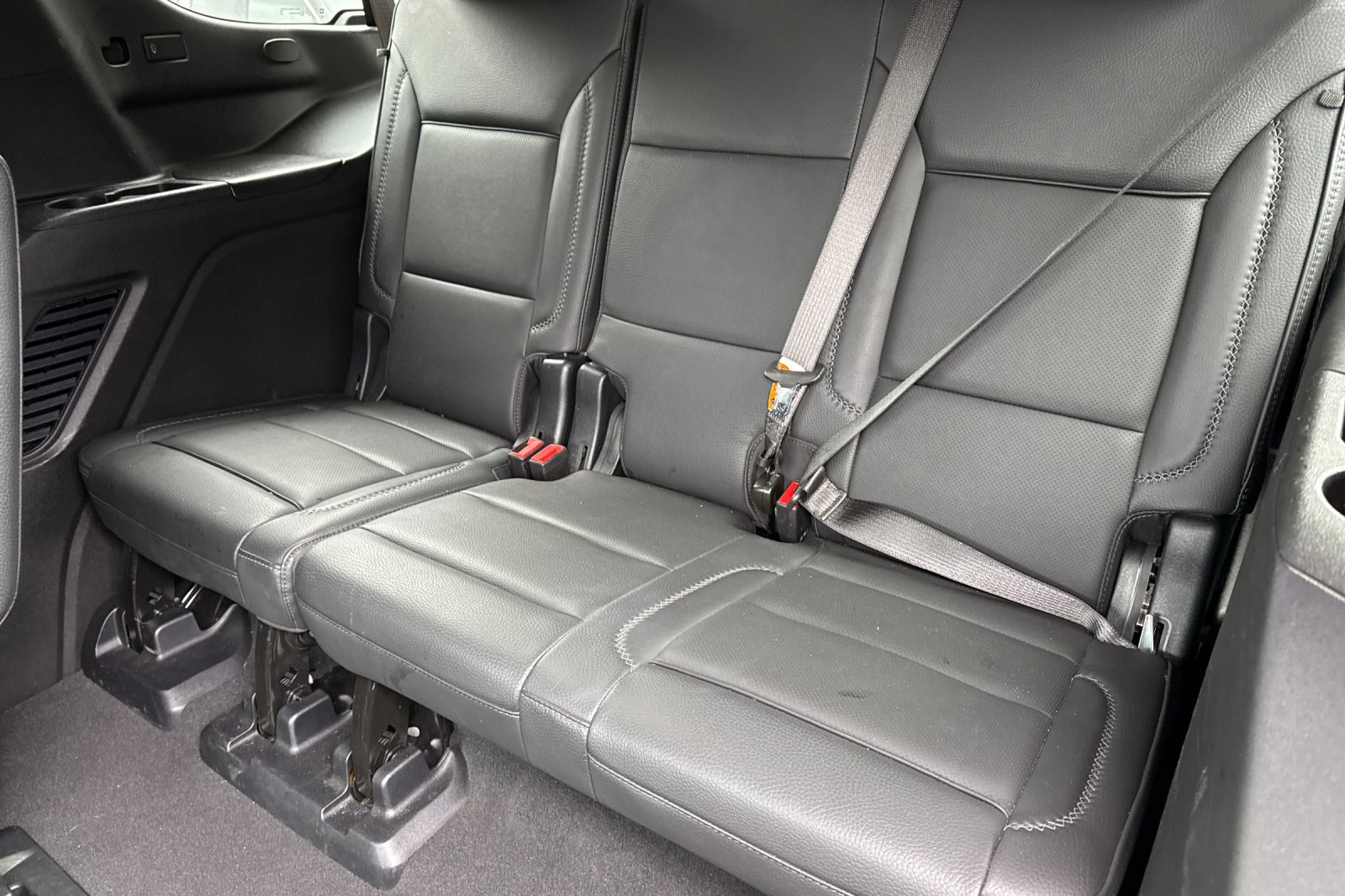 Used 2025 GMC Yukon Denali AWD/4WD image 19