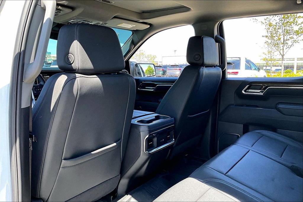 Used 2024 GMC Sierra 1500 Elevation w/ Elevation Premium Package AWD/4WD image 31
