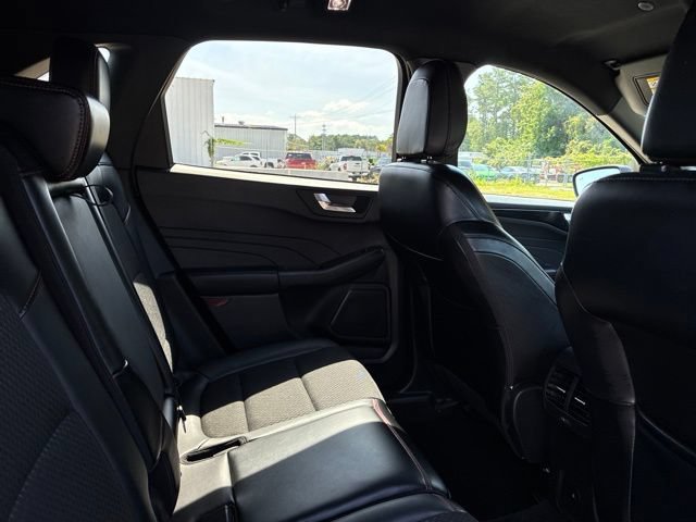 Certified 2025 Ford Escape ST-Line FWD image 24