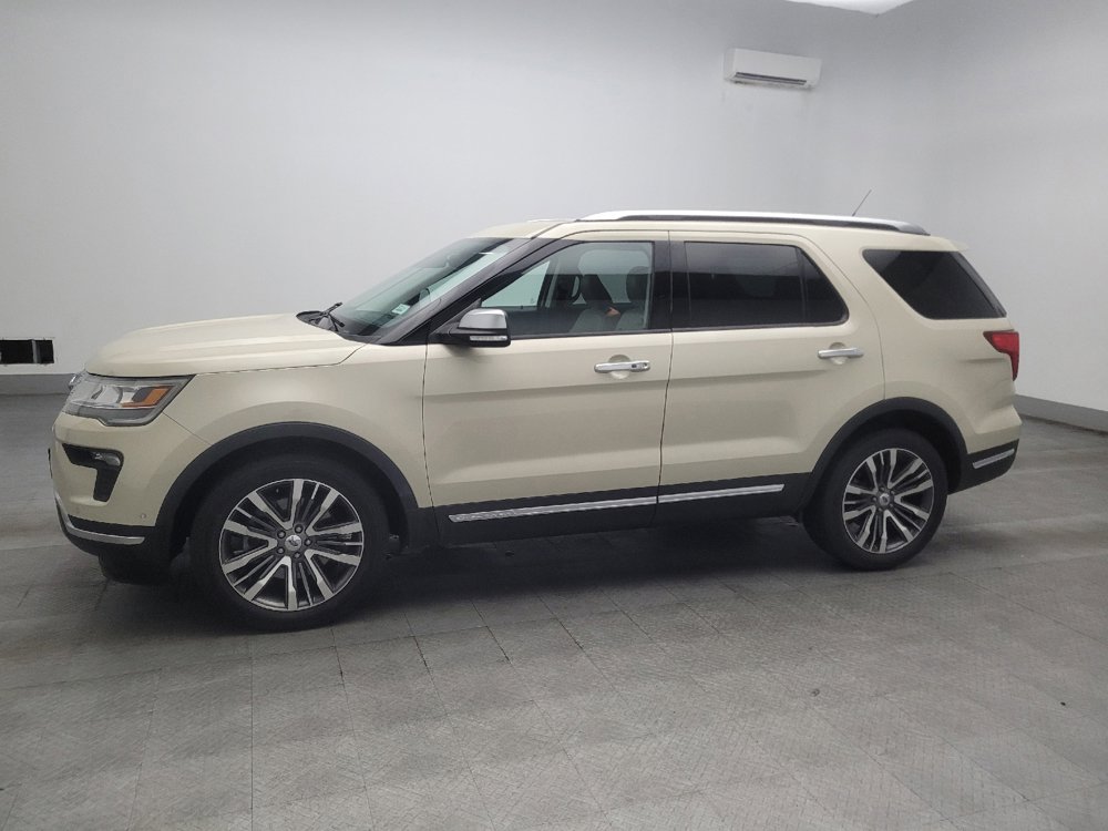 Used 2018 Ford Explorer Platinum AWD/4WD image 2