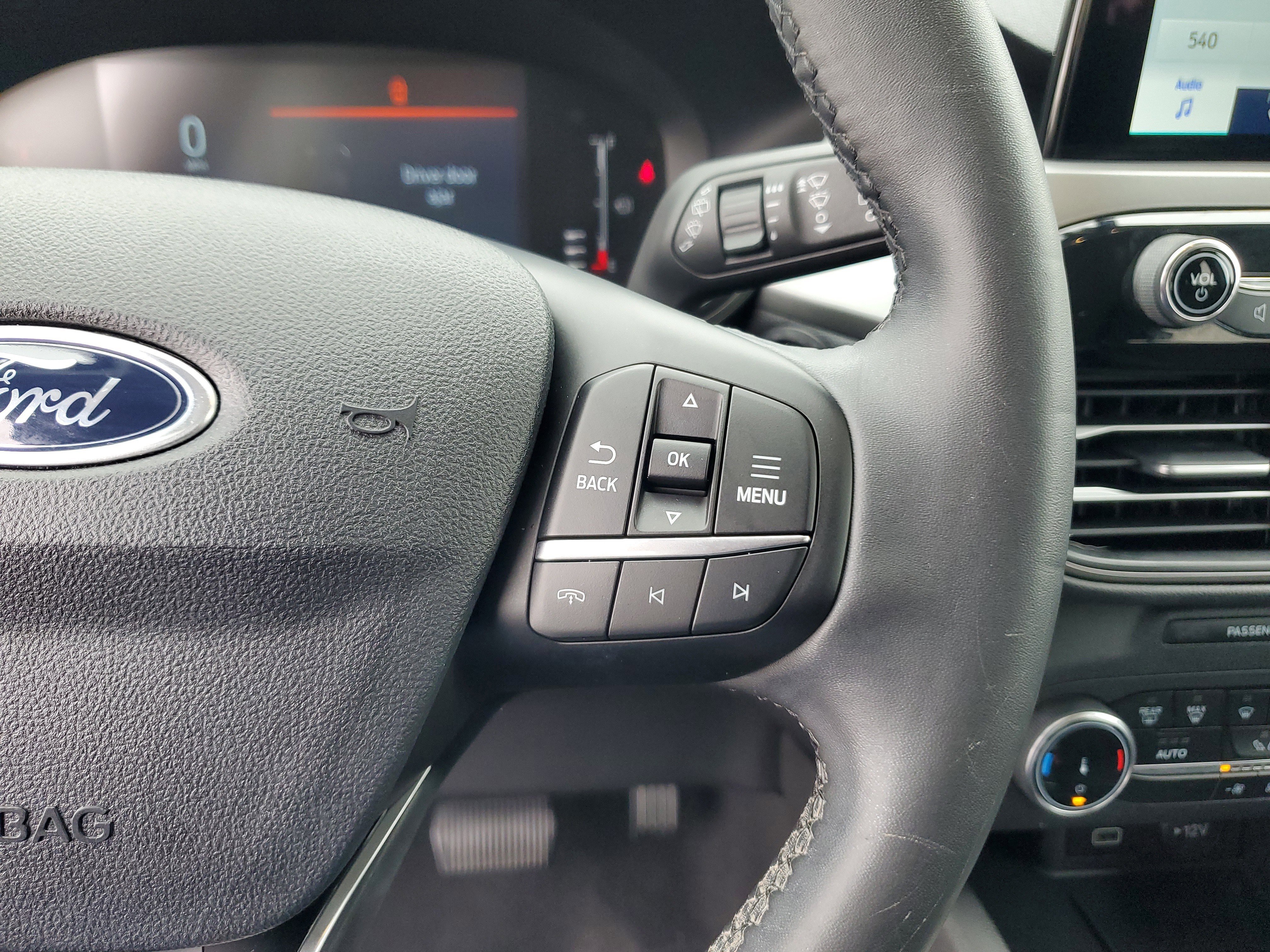 Used 2024 Ford Escape Active image 32