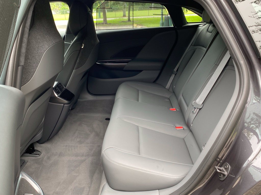 Used 2024 Lucid Air Pure RWD image 19