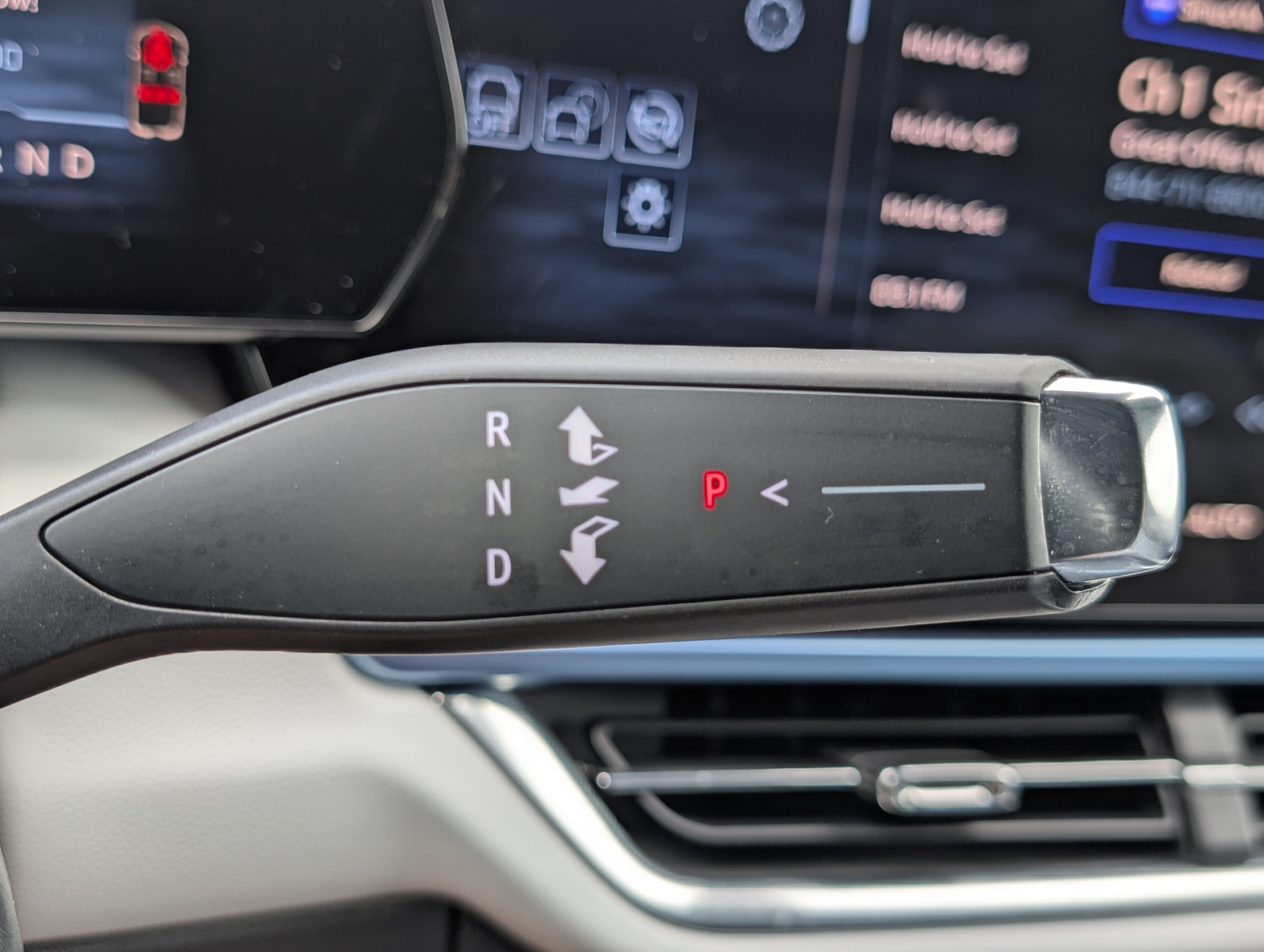 Used 2024 Chevrolet Equinox EV LT FWD image 31