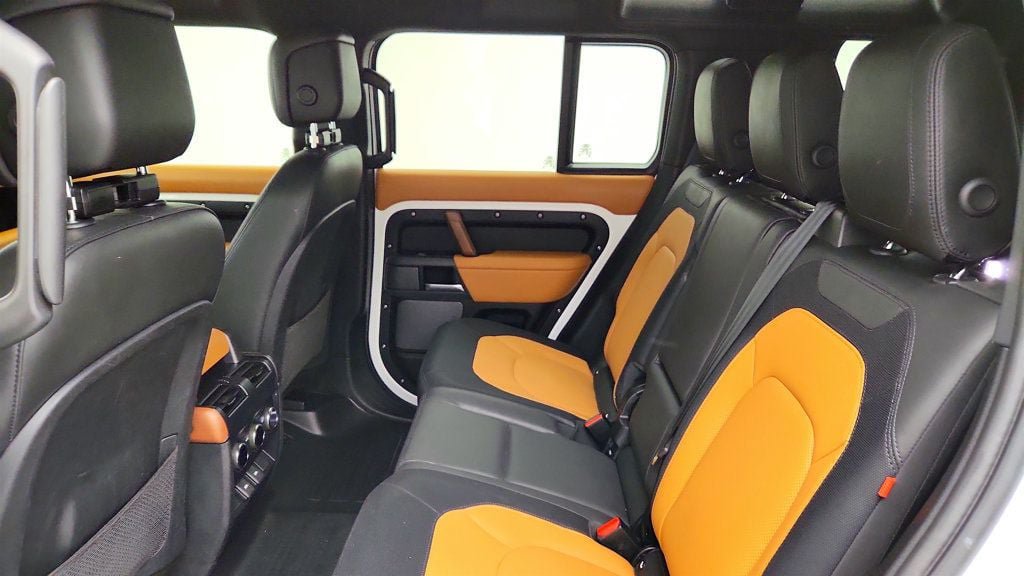 Used 2023 Land Rover Defender 110 X-Dynamic SE AWD/4WD image 22