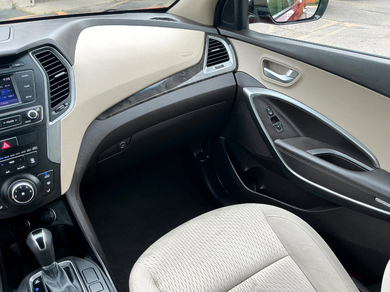 Used 2018 Hyundai Santa Fe Sport image 17