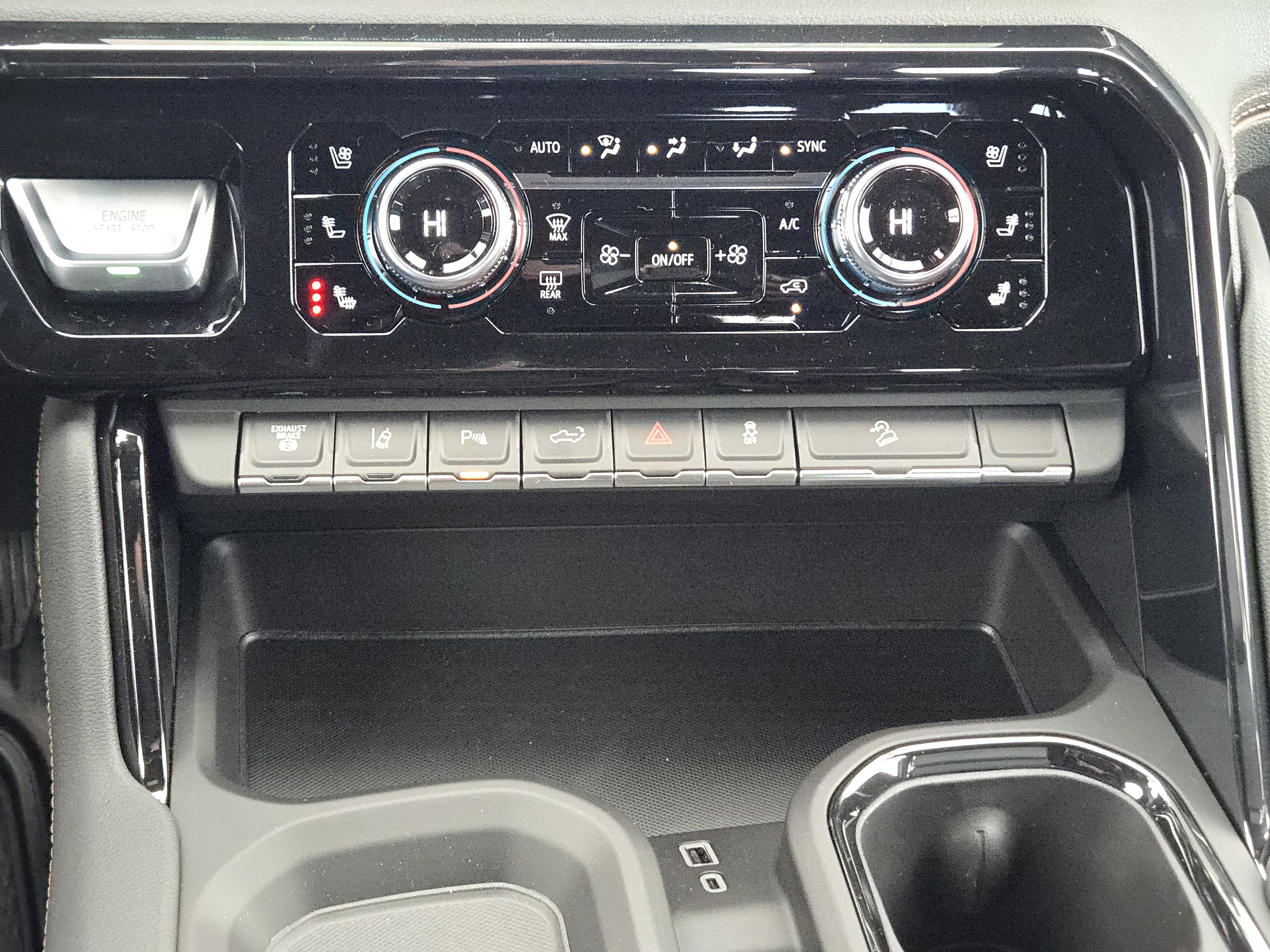 New 2026 GMC Sierra 2500 AT4 w/ AT4 Premium Plus Package image 15