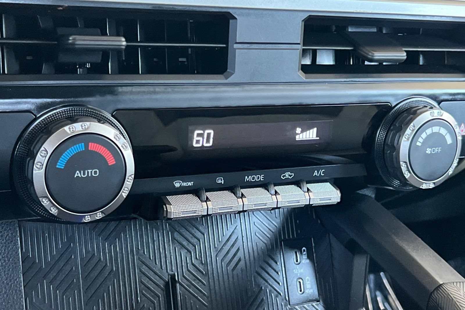 Certified 2025 Toyota Tacoma TRD Sport AWD/4WD image 19