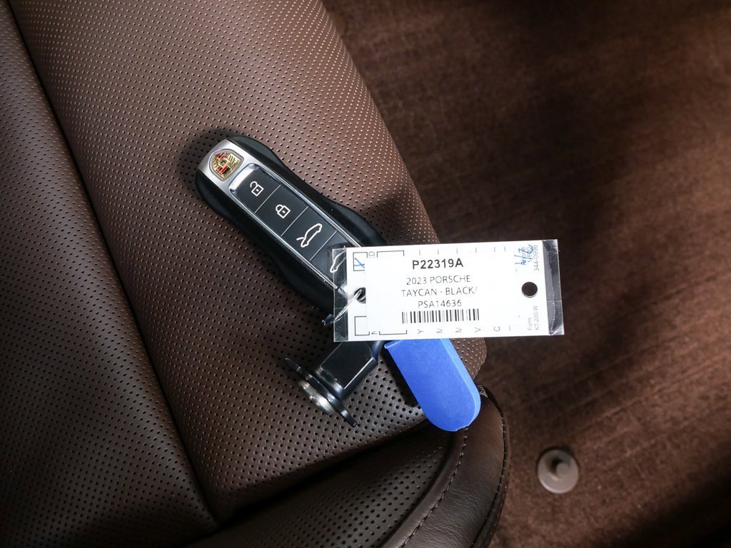 Certified 2023 Porsche Taycan image 36