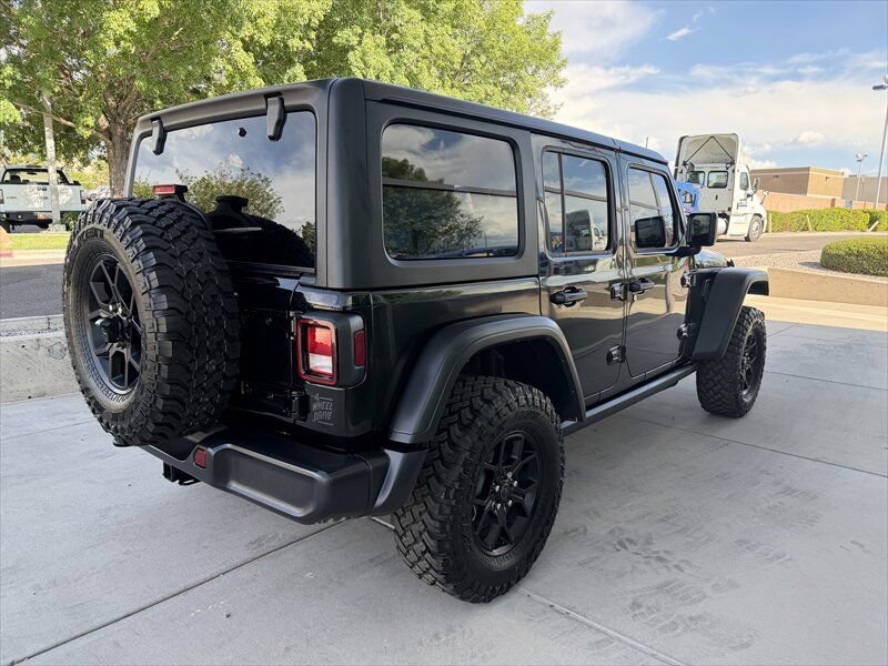 Used 2026 Jeep Wrangler Unlimited Sport AWD/4WD image 5