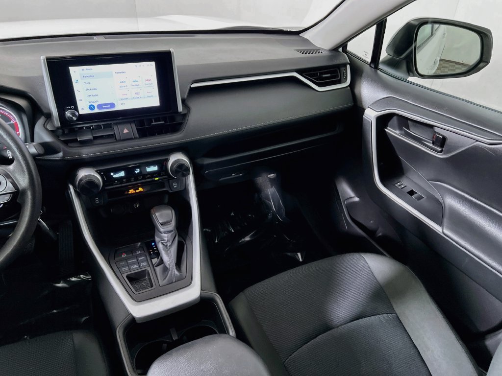 Certified 2024 Toyota RAV4 LE AWD/4WD image 20