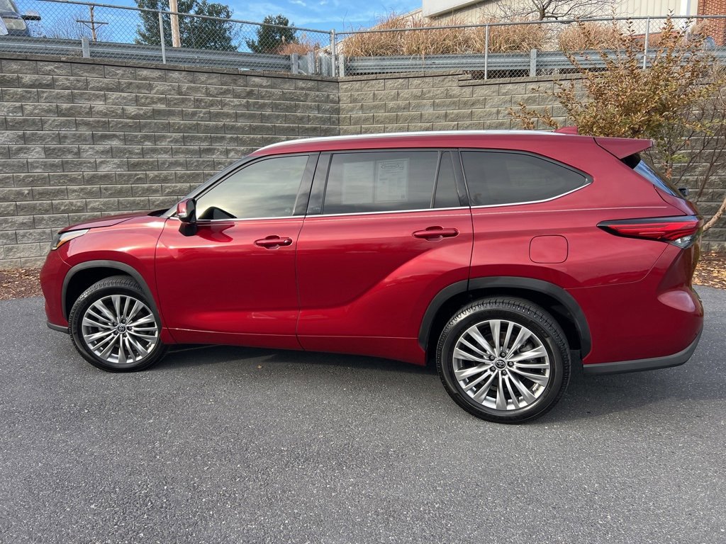 Used 2022 Toyota Highlander Platinum image 29