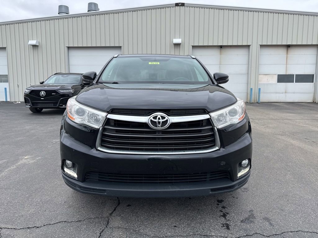 Used 2015 Toyota Highlander Limited AWD/4WD image 2