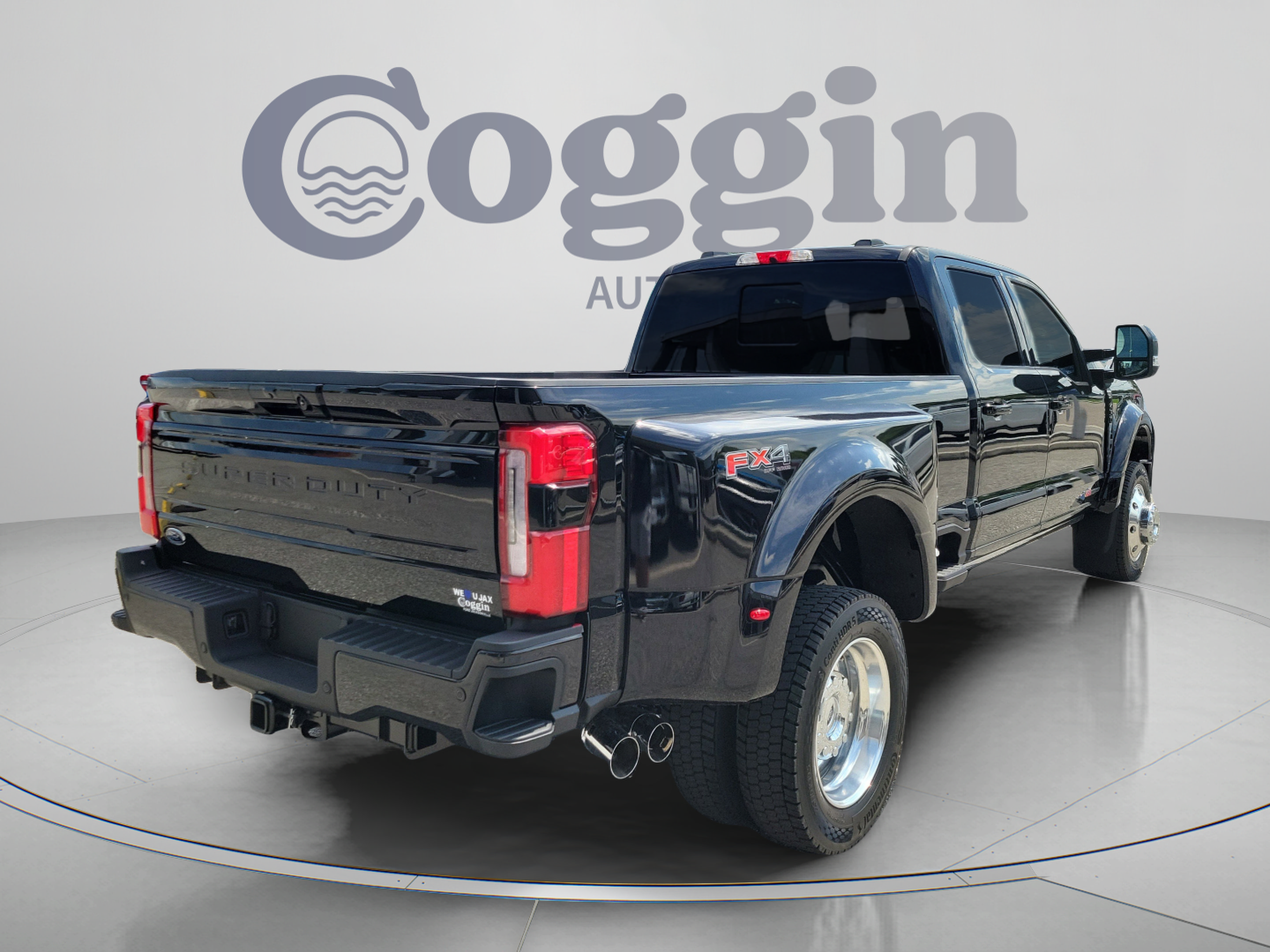 New 2026 Ford F450 Platinum w/ FX4 Off-Road Package AWD/4WD image 3