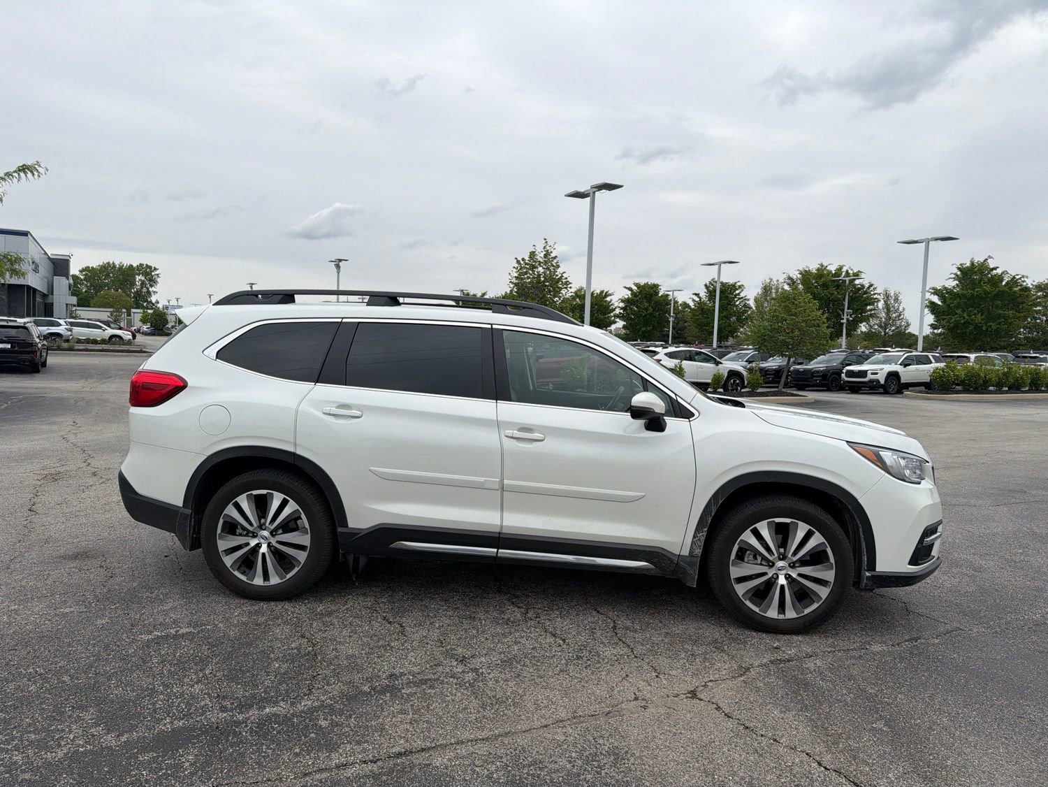 Certified 2021 Subaru Ascent Limited w/ Technology Package AWD/4WD image 10