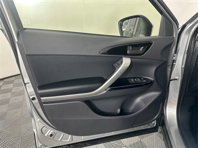 New 2025 Mitsubishi Eclipse Cross LE image 16