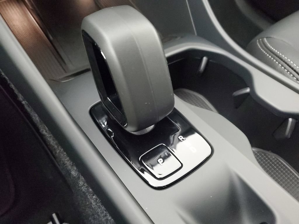 Certified 2026 Volvo XC40 B5 Core w/ Climate Package AWD/4WD image 34