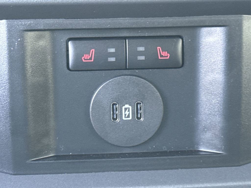 New 2026 Ford F250 Lariat w/ Black Appearance Package image 22