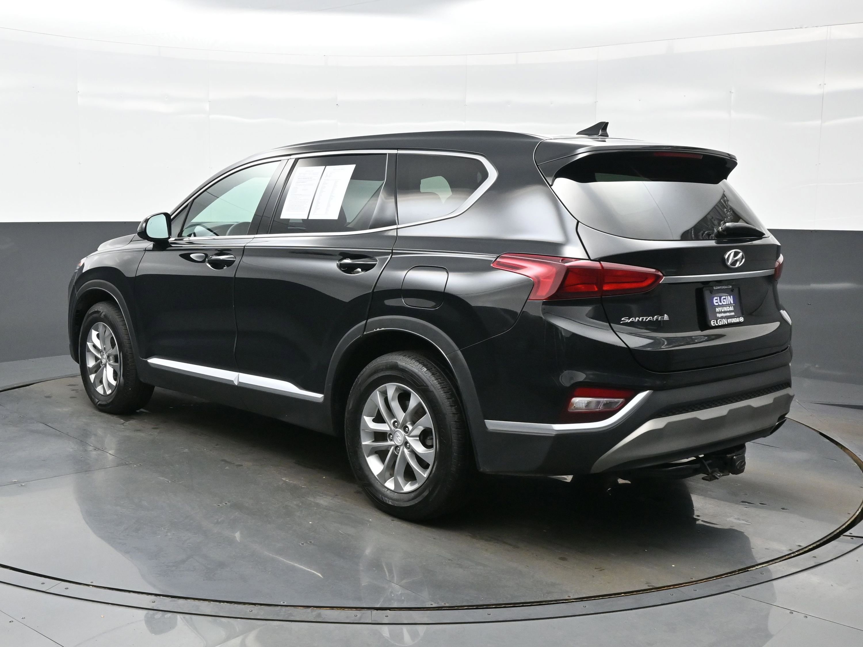 Used 2020 Hyundai Santa Fe SEL FWD image 4