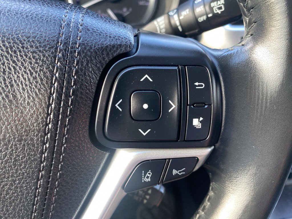 Used 2018 Toyota Highlander Limited w/ Protection Package #3 AWD/4WD image 25