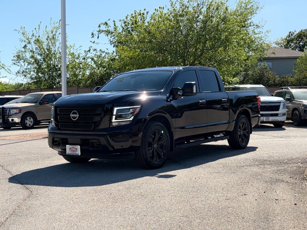 Used 2024 Nissan Titan SV w/ SV Convenience Package AWD/4WD image 7