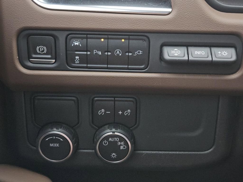 Used 2021 Chevrolet Tahoe High Country w/ Premium Package 2 image 17