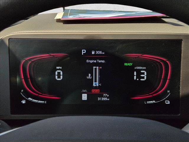 Used 2025 Kia Niro LX image 10