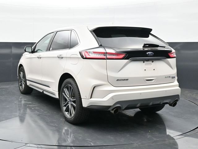 Used 2019 Ford Edge Titanium w/ Equipment Group 301A AWD/4WD image 8