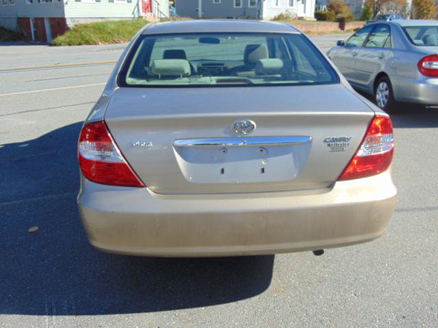 Used 2004 Toyota Camry SE FWD image 12