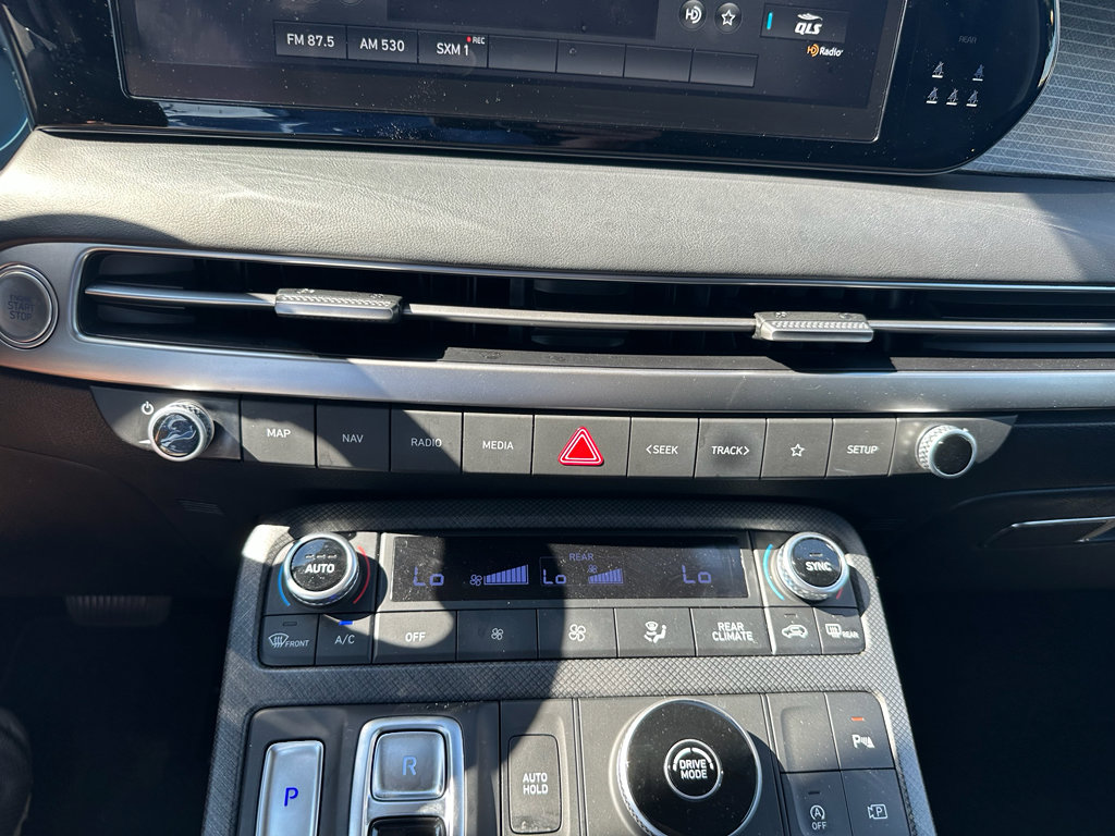 Used 2023 Hyundai Palisade Limited w/ Cargo Package image 18