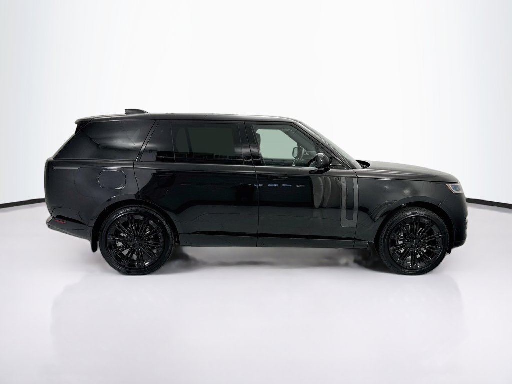 New 2026 Land Rover Range Rover Long Wheelbase SE AWD/4WD image 4