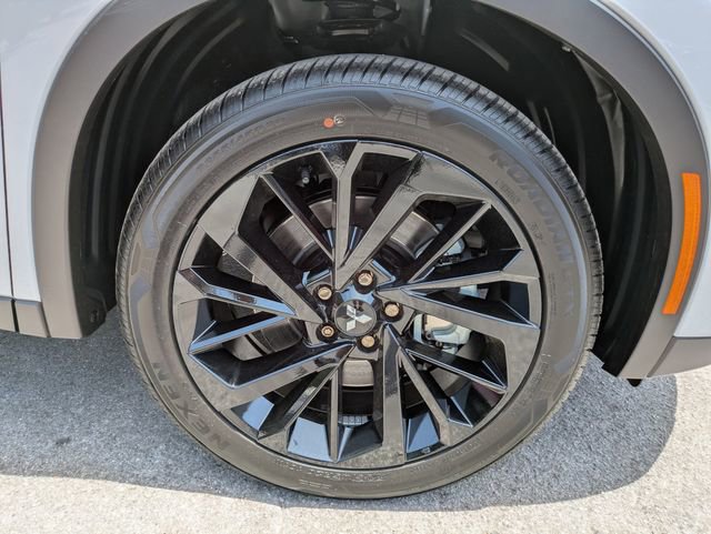 New 2025 Mitsubishi Outlander SEL Black Edition image 13