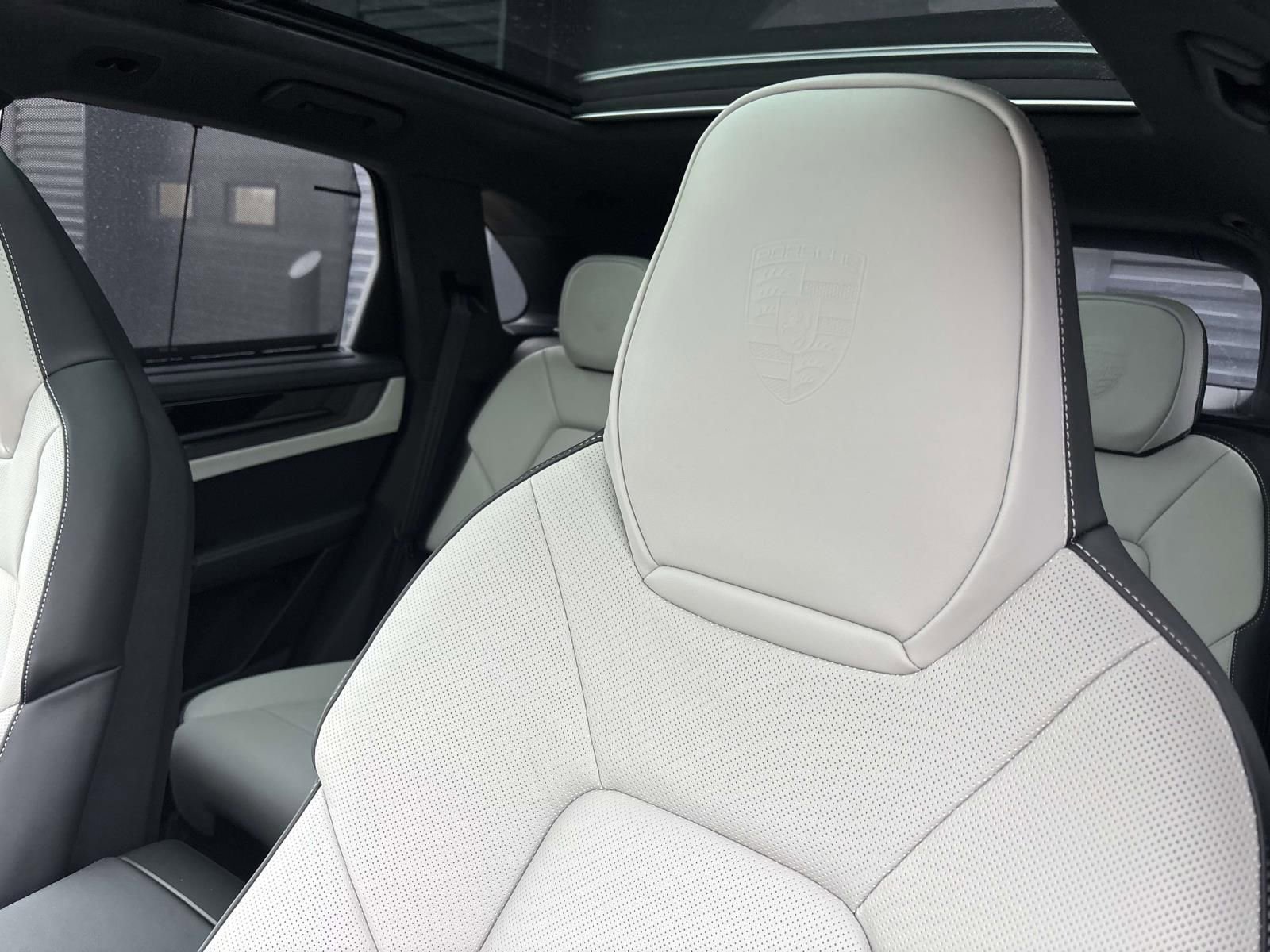 New 2026 Porsche Cayenne GTS image 21