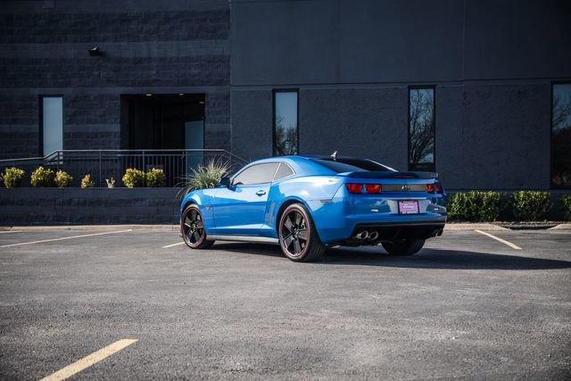 Used 2013 Chevrolet Camaro SS w/ Hot Wheels Special Edition RWD image 20