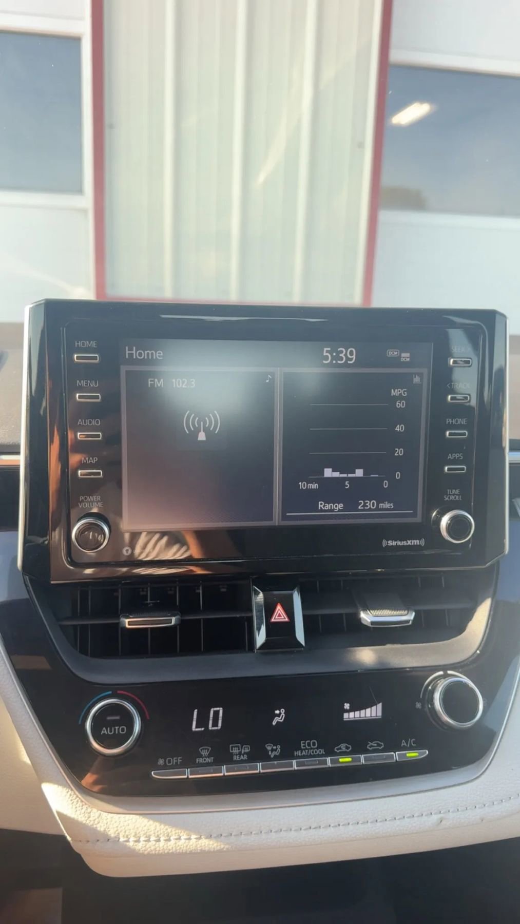 Used 2021 Toyota Corolla SE image 8