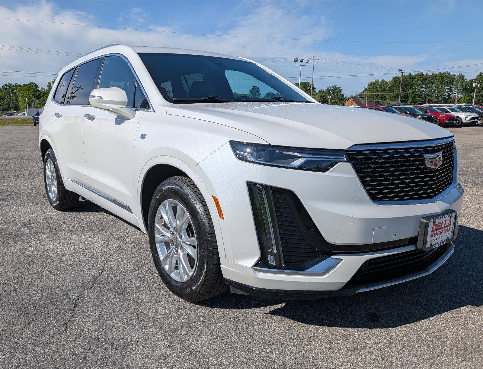 Used 2024 Cadillac XT6 Luxury AWD/4WD image 3