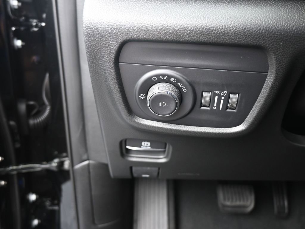 New 2025 Jeep Grand Cherokee L Overland AWD/4WD image 27