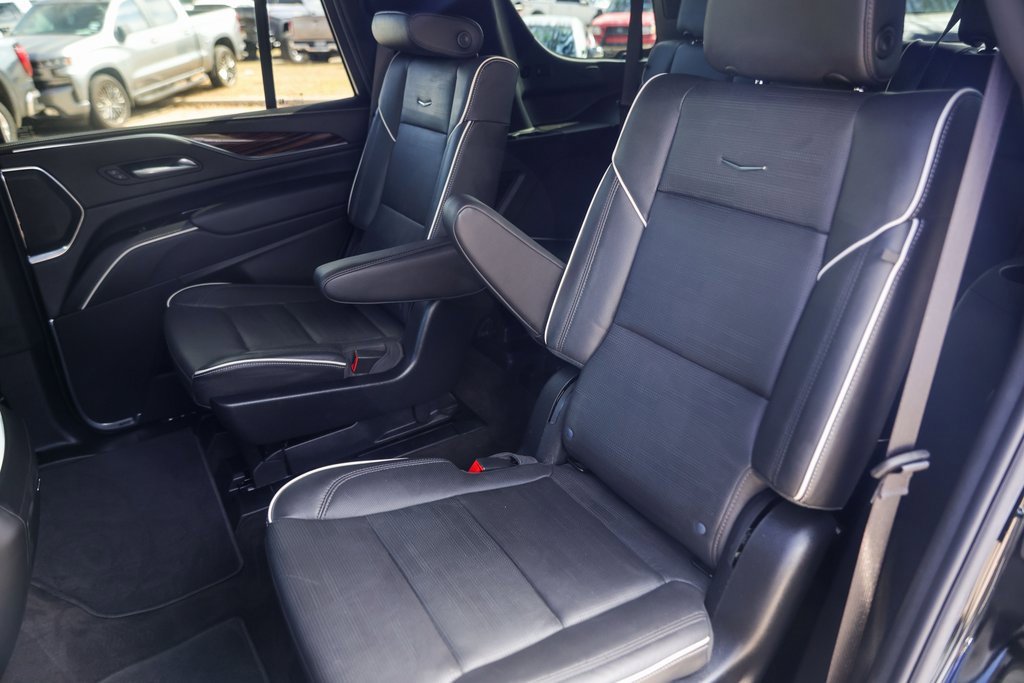Used 2024 Cadillac Escalade Premium Luxury image 25
