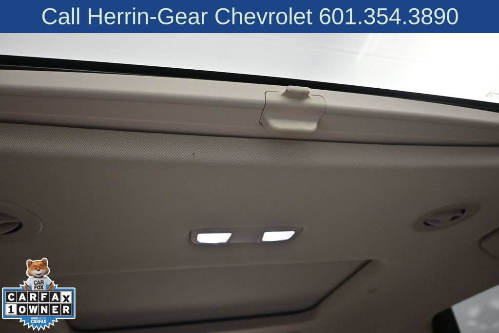 Used 2023 Buick Enclave Essence w/ Experience Buick Package FWD image 25