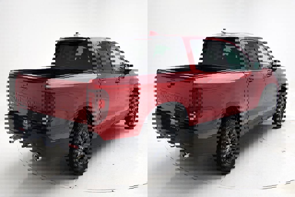 Used 2025 Honda Ridgeline Sport image 8