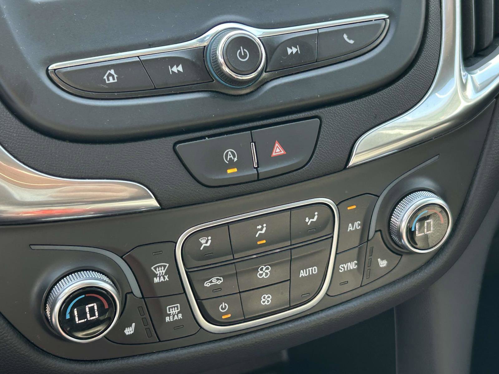 Used 2024 Chevrolet Equinox LT image 26